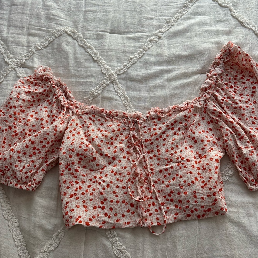 Isabelle’s Cabinet Coral Top